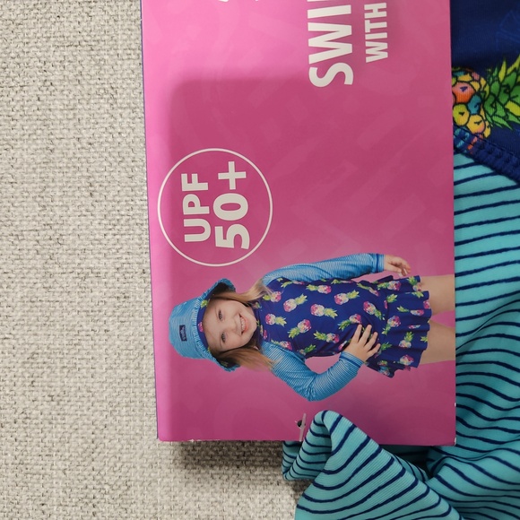 UV SKINZ 3 PIECE SET WITH REVERSABLE SUN HAT - Picture 3 of 6